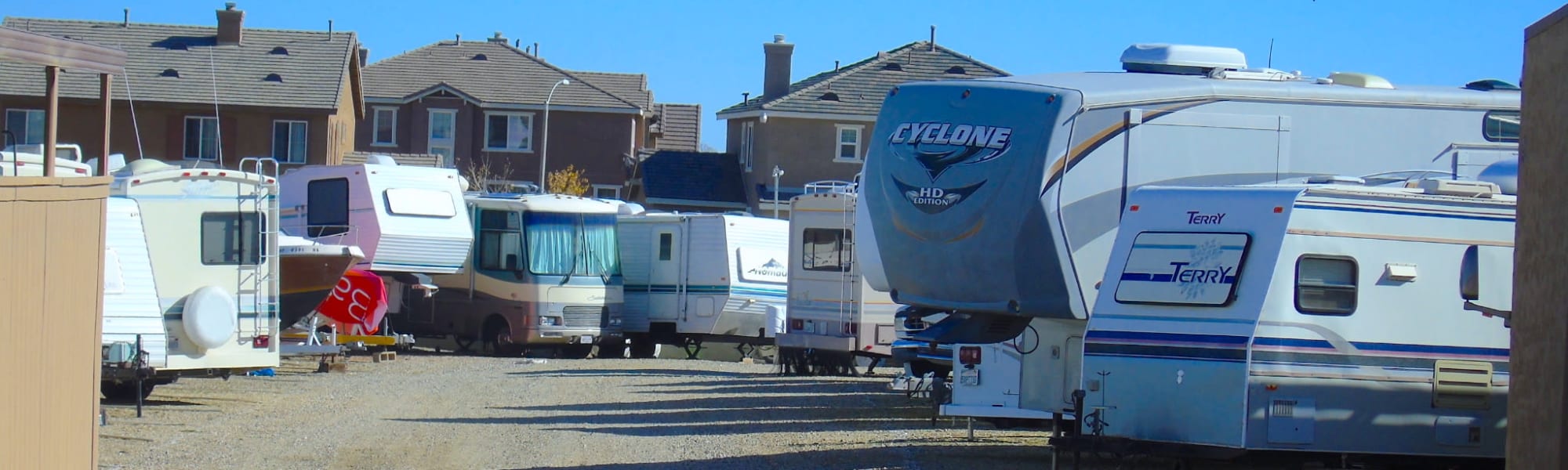 RV Parking in Palmdale, CA